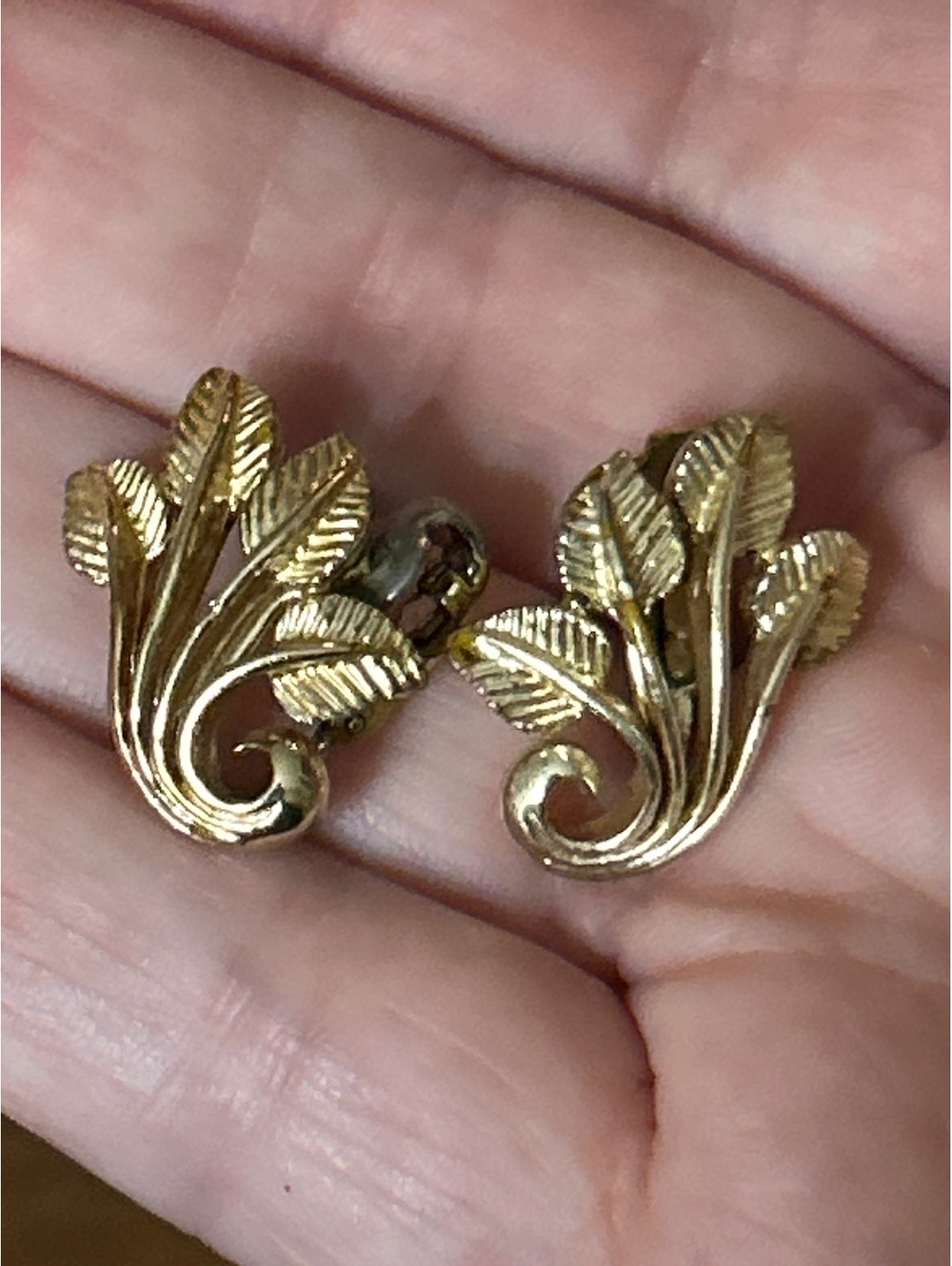 Vintage Gold Tone Leaf Clip-On Earrings